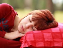 UYKU APNESI - Uyku apnesi hastalarına 'felç' uyarısı