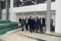 Vali Akbıyık, Yeni Öğretmenevinde İncelemelerde Bulundu