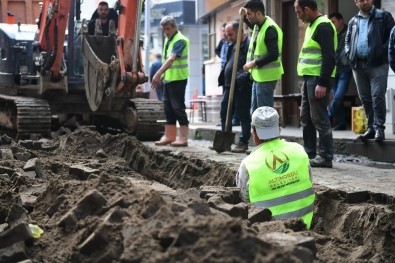 Altınordu'da Yağmur Suyu Hatları Yenileniyor