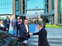 YÜZME HAVUZU - Dilovası'nda Müjdeler Devam Ediyor