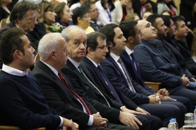 İlker Başbuğ, Üniversite Öğrencileriyle Bir Araya Geldi