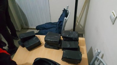 Otogardaki Yolcunun Valizinden 10 Kilo 450 Gram Eroin Çıktı