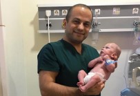 ERKEN DOĞUM - 'Parmak Bebek' Yaşam Mücadelesini Kazandı