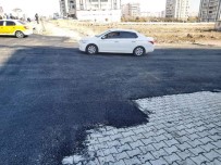 SICAK ASFALT - Bağlar Belediyesi Kendi Üretimi Olan Asfaltla Cadde Ve Sokakları Güzelleştiriyor