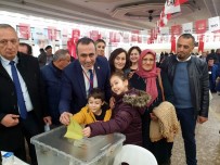ÖZLEM ÇERÇIOĞLU - CHP Nazilli'de Başkan Serkan Sevim Güven Tazeledi