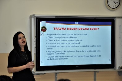 GKV'de Travma Geçirmiş Çocuklarla İletişim Semineri