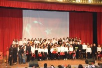 OKUL MÜDÜRÜ - Öğrencilerden Müzik Şöleni