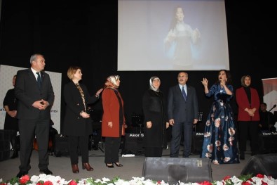 Türk Müziği Konseri Büyük İlgi Gördü