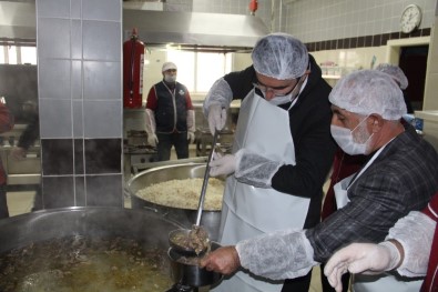 Vali Memiş Açıklaması 'Amacımız Soğukta Hiç Kimseyi Aç Ve Açıkta Bırakmamak'