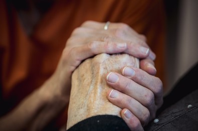 Alzheimer Hastaları Tepebaşı'nda Yalnız Değil