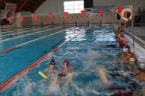 MİLLİ EĞİTİM BAKANLIĞI - Beden Dersleri Havuzda Yapılıyor, Yüzme Bilmeyen Öğrenci Kalmıyor