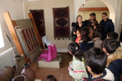 Bitlis'te 'Anadolu'nun Somut Olmayan Kültürel Mirası Şahlanıyor' Projesi