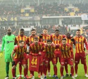 RIZESPOR - Futbol Dünyası Mina'nın Oğlu İçin Tek Yürek