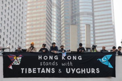 Hong Kong'da Uygur Türklerine Destek Gösterisine Polis Müdahalesi