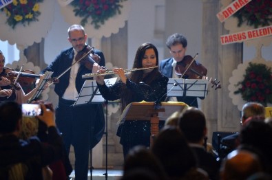 Şefika Kutluer, St.Paul Anıt Müzesi'nde Konser Verdi