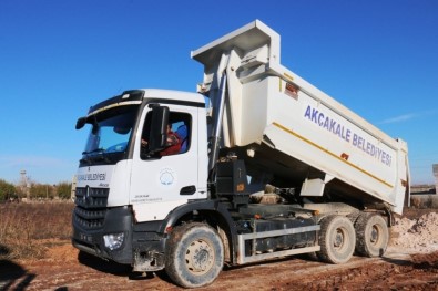 Akçakale'de Stabilize Yol Çalışmaları Devam Ediyor