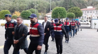 Antalya'da Suç Örgütü Operasyonu Açıklaması 8 Gözaltı