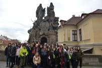 ANADOLU LİSESİ - Bursalı Öğrenciler Prag Ve Viyana'yı Fethetti