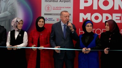Cumhurbaşkanı Erdoğan, İstanbul Havalimanı'nda Sergi Açılışına Katıldı