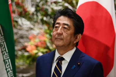 Japonya Başbakanı Abe, Çin'e Gitti