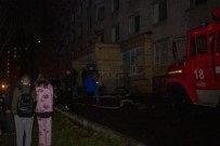 BAŞKENT - Kiev'de Türk Öğrencilerin De Yaşadığı Yurtta Yangın Çıktı