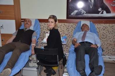 Koçarlı Belediye Başkanı Nedim Kaplan'dan Kan Bağışı Kampanyasına Destek