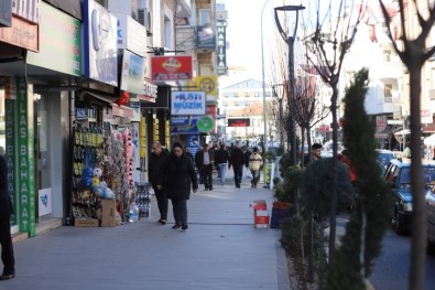 Tehlike Arz Eden Görüntü Kirliliğine Neden Olan Tabelalar Kaldırılıyor