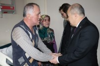REHABILITASYON - Vali Hastaları Ziyaret Etti Tek Tek Moral Verdi