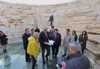 RESTORASYON - Bakan Ersoy, Patara'da İncelemelerde Bulundu