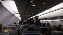 ELVERİŞSİZ HAVA - Türbülansa giren uçakta korku dolu anlar