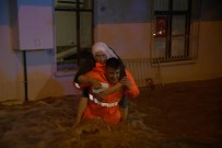 FELAKET - Adana'ya 24 Saatte Metrekareye 253 Kilogram Yağmur Düştü