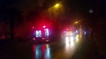İzmir'de Servis Bakım Alanında Çıkan Yangında 6 Araç Kullanılamaz Hale Geldi
