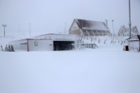 KAR KALINLIĞI - Kayak Merkezinde Kar Kalınlığı 50 Santimetreye Ulaştı