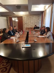 Kırgızistan Başbakanı Abılgaziyev'den Türk İş Dünyasına Yatırım Çağrısı