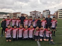 MURAT HÜDAVENDIGAR - Küçükler Futbol İl Birincisi Edebali Ortaokulu Oldu