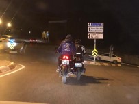 KURAN KURSU - Motosikletlilerin Trafikte Tehlikeli Yolculuğu Kamerada