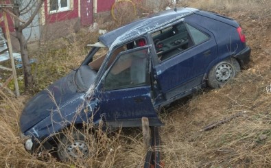 Otomobil Şarampole Düştü Açıklaması 1 Ölü, 2 Yaralı