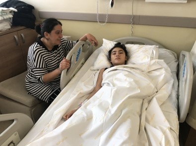 (Özel) İstanbul'da Ortaokulda Küçük Kızın Yaşadığı Feci Olay