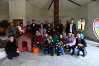 İLETİŞİM FAKÜLTESİ - Üniversitelilerden Belediye Desteğiyle 'Patilerimiz Üşümesin' Projesi