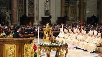Vatikan'da Geleneksel Noel Ayini Yapıldı