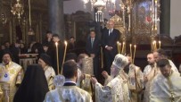 AYA YORGI - Yunanistan Dışişleri Bakanı, Fener Rum Patrikhanesi'nde Noel Ayinine Katıldı