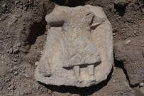 ÖĞRETİM ÜYESİ - Antik Kazıda 1800 Yıllık 'Adak Levhası' Çıktı
