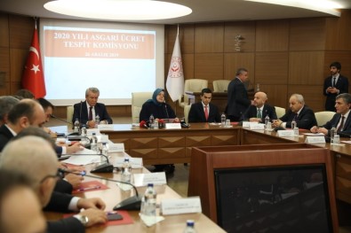 Bakan Selçuk Asgari Ücreti Açıkladı