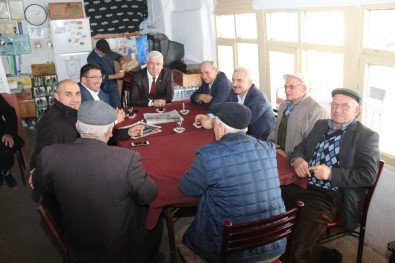 Başkan Yüksel Mahallelerin Sorunlarını Yerinde Dinliyor