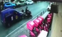 TİCARİ ARAÇ - Beşiktaş'ta Feci Kaza Kamerada