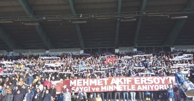 Erzurum Akif'i Unutmadı