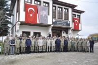 ATATÜRK EVİ - Genelkurmay Başkanlığı Askeri Personellerinden Atatürk Evi'ne Ziyaret