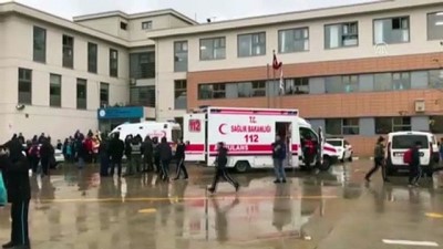 GÜNCELLEME - Bursa'da Ağır Kokudan Etkilenen Öğrenciler Hastaneye Kaldırıldı