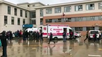 ULUDAĞ ÜNIVERSITESI - GÜNCELLEME - Bursa'da Ağır Kokudan Etkilenen Öğrenciler Hastaneye Kaldırıldı