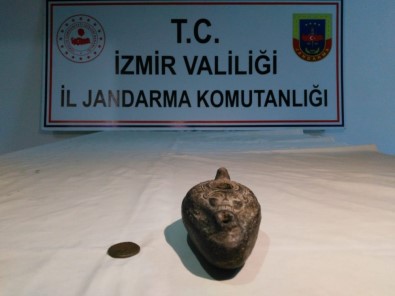 İzmir'de Tarihi Eserleri Satmak İsterken Suçüstü Yakalandılar